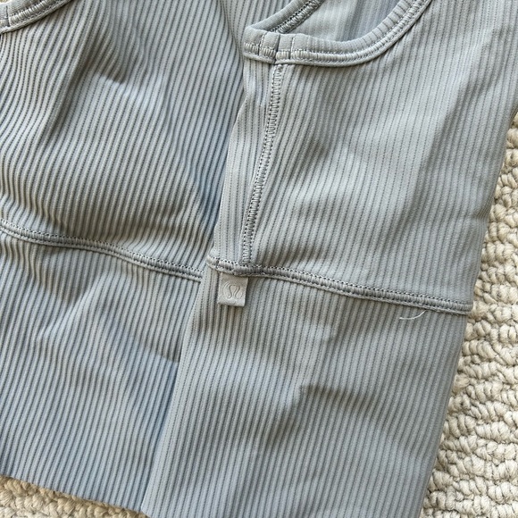 Lululemon Power Pivot Ribbed Tank Top - Picture 2 of 2